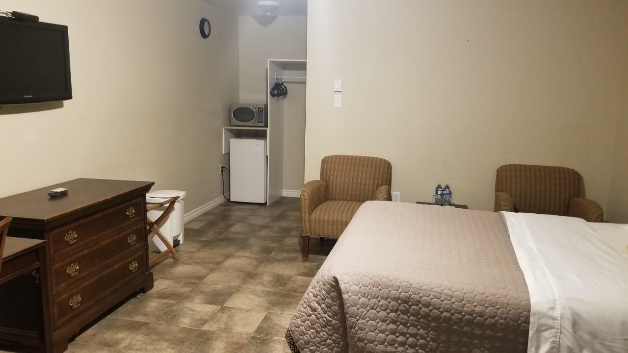 Rothesay Motel エクステリア 写真