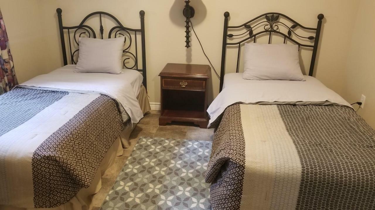 Rothesay Motel エクステリア 写真